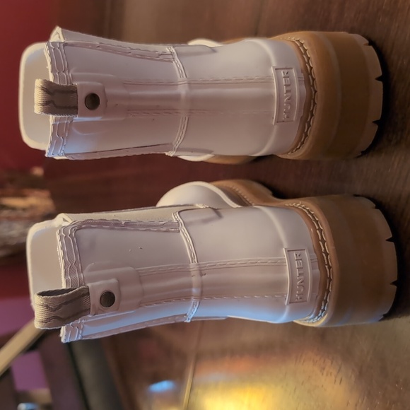 Hunter Refined Stitch Detail Chelsea Rain Boots - Picture 2 of 8